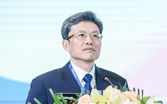 中国社科院金融研究所房地产金融研究中心主任 尹中立